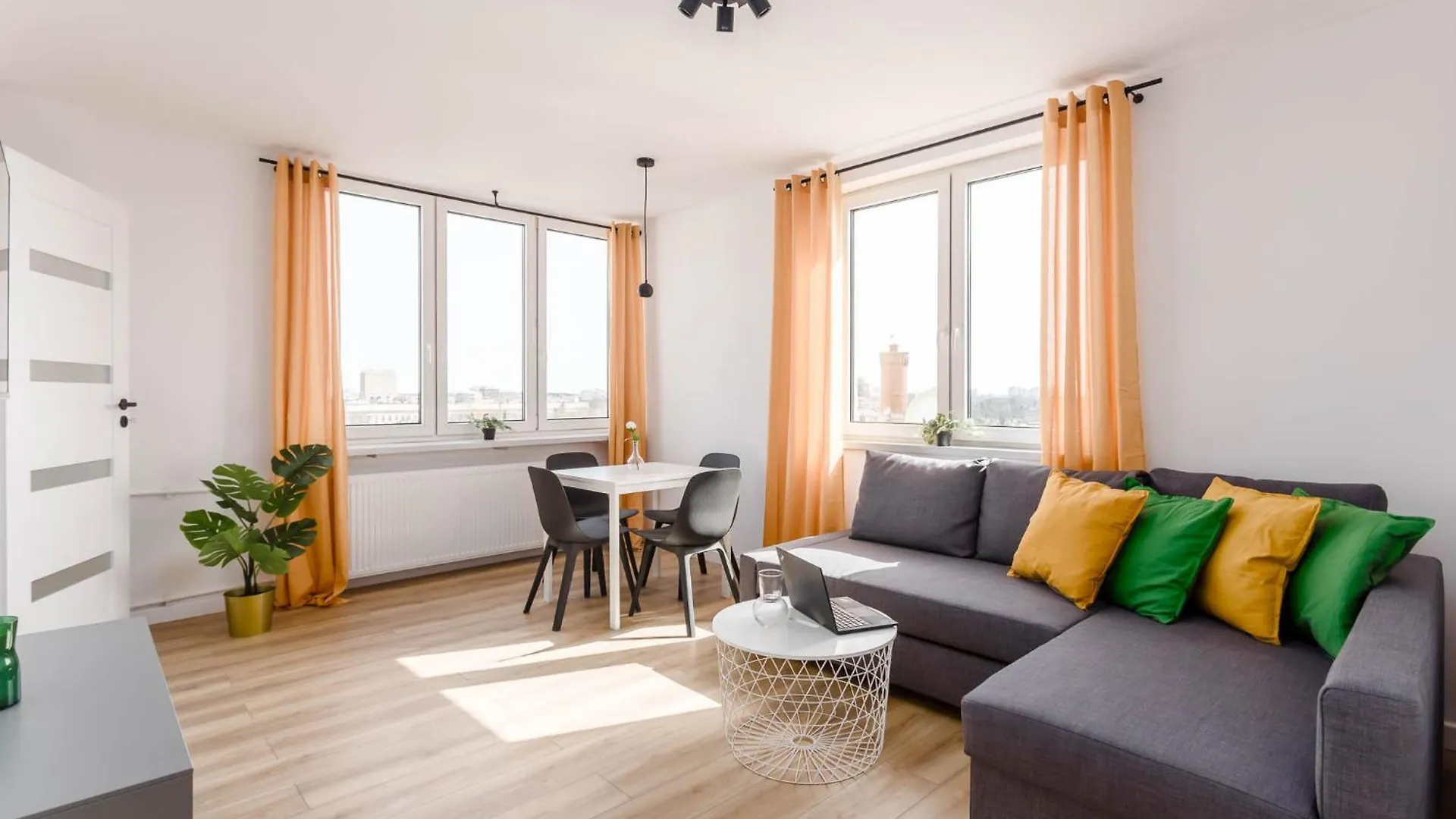 Enjoy! Srodmiescie Nowogrodzka Apartment Warsaw