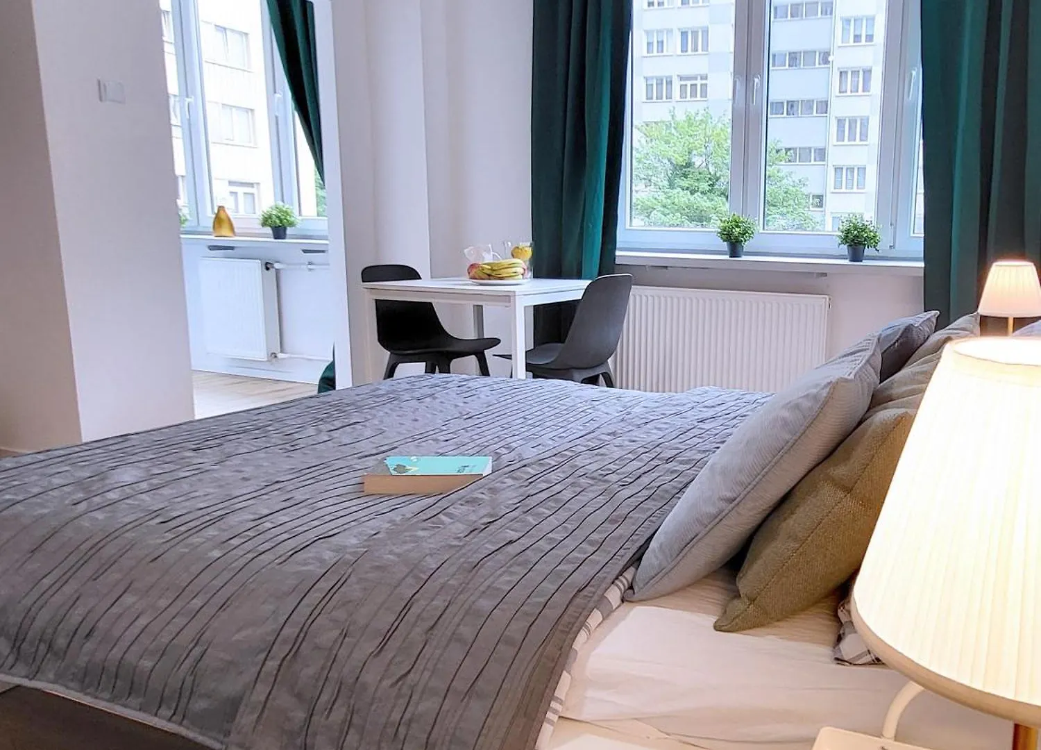 Enjoy! Srodmiescie Nowogrodzka Apartment Warsaw 0*,  Poland