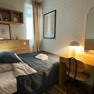 Apartament A2 - - Haven - Two Shared Bathrooms, Warszawa